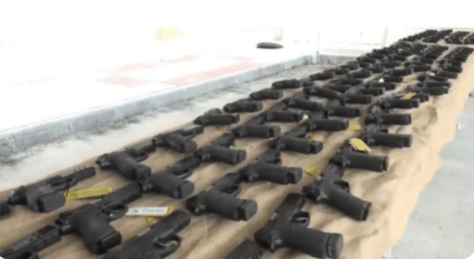 کشف محموله سلاح و مهمات در مرزهای سیستان و بلوچستان کشف محموله سلاح و مهمات در مرزهای سیستان و بلوچستان